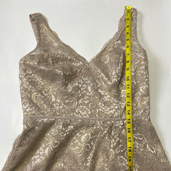 David's Bridal Short Tank Lace Dress Sz 8 Gold Cream V-Neckline Pleated Wedding - Picture 15 of 16